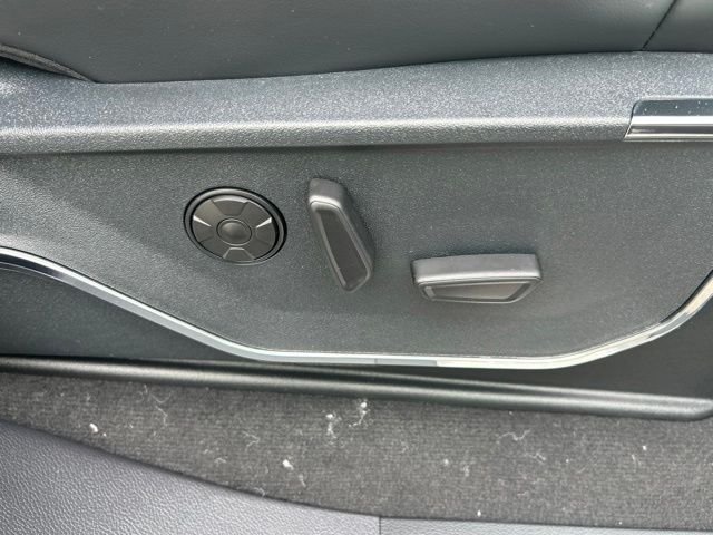 New 2026 Carbonized Gray Metallic Ford F-250® Platinum® image 13