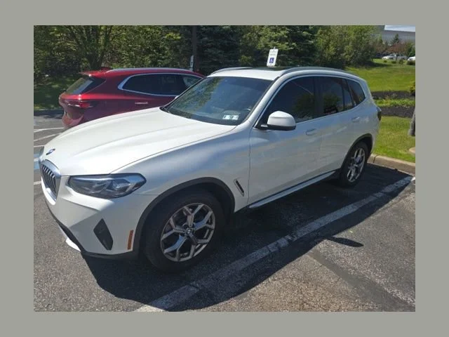 2022 BMW X3 xDrive30i's photo