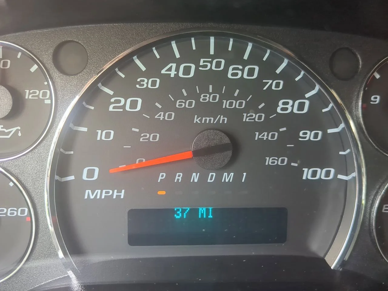 New 2025 Summit White GMC Work Van image 12