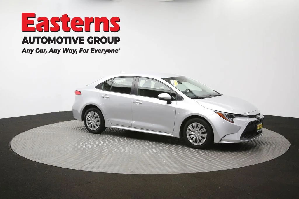 Used 2022 Silver Toyota LE image 48