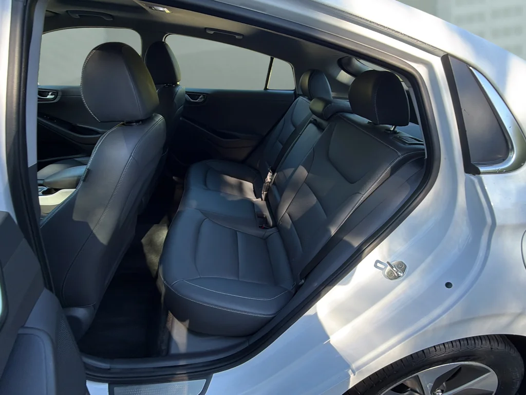 Used 2019 Ceramic White Hyundai Limited image 13