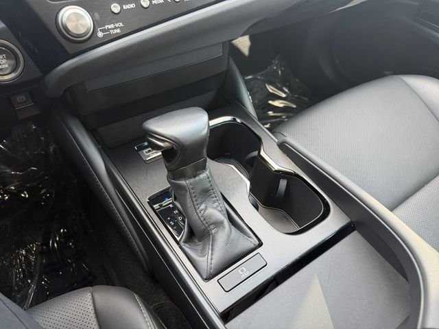 Used 2023 White Lexus 350 image 24