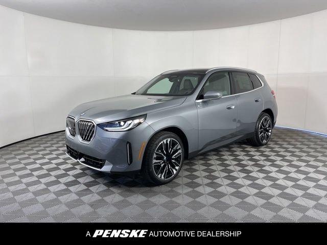 Used 2025 Skyscraper Grey Metallic BMW 30 xDrive image 1