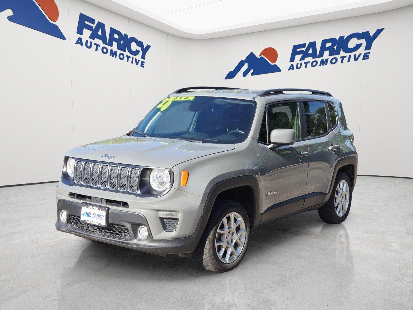 Used 2020 Sting-Gray Clearcoat Jeep Latitude image 1