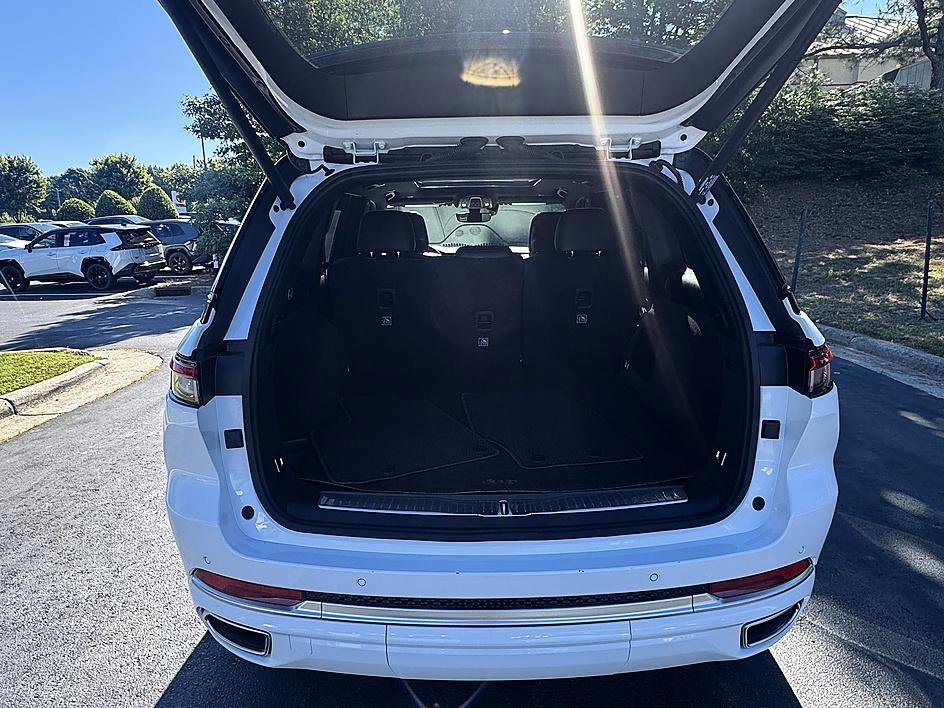 Used 2025 Bright White Clearcoat Jeep Summit image 22