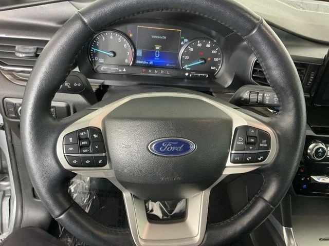 Certified Used 2023  Ford Limited image 15