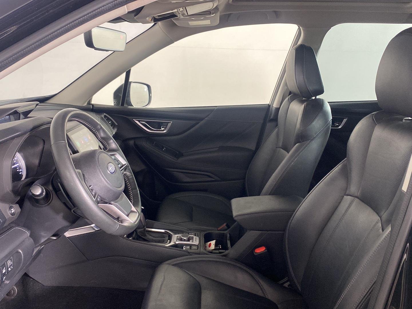 Used 2023 Crystal Black Silica Subaru Touring image 14