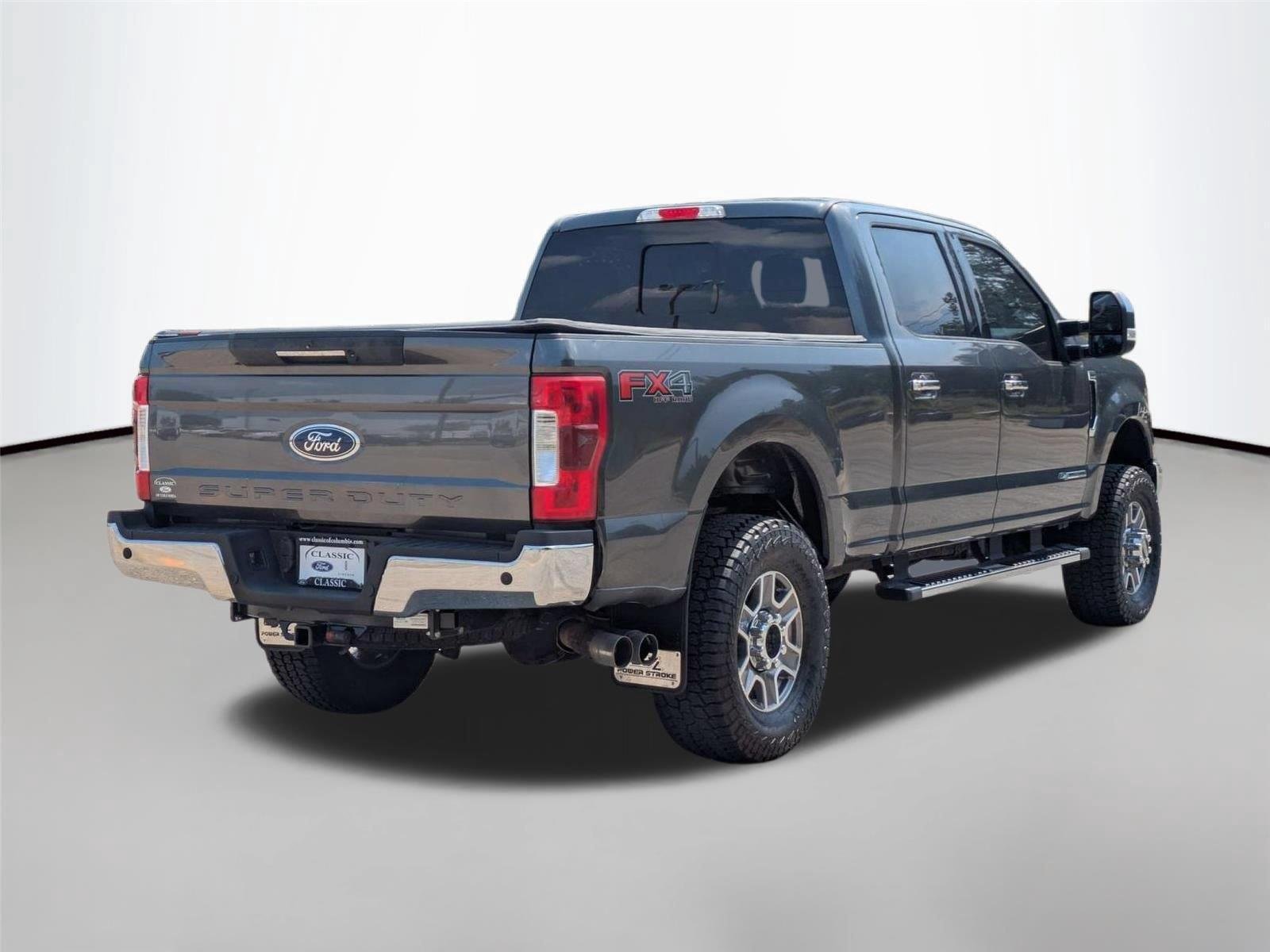 Used 2018 Magnetic Metallic Ford LARIAT image 5
