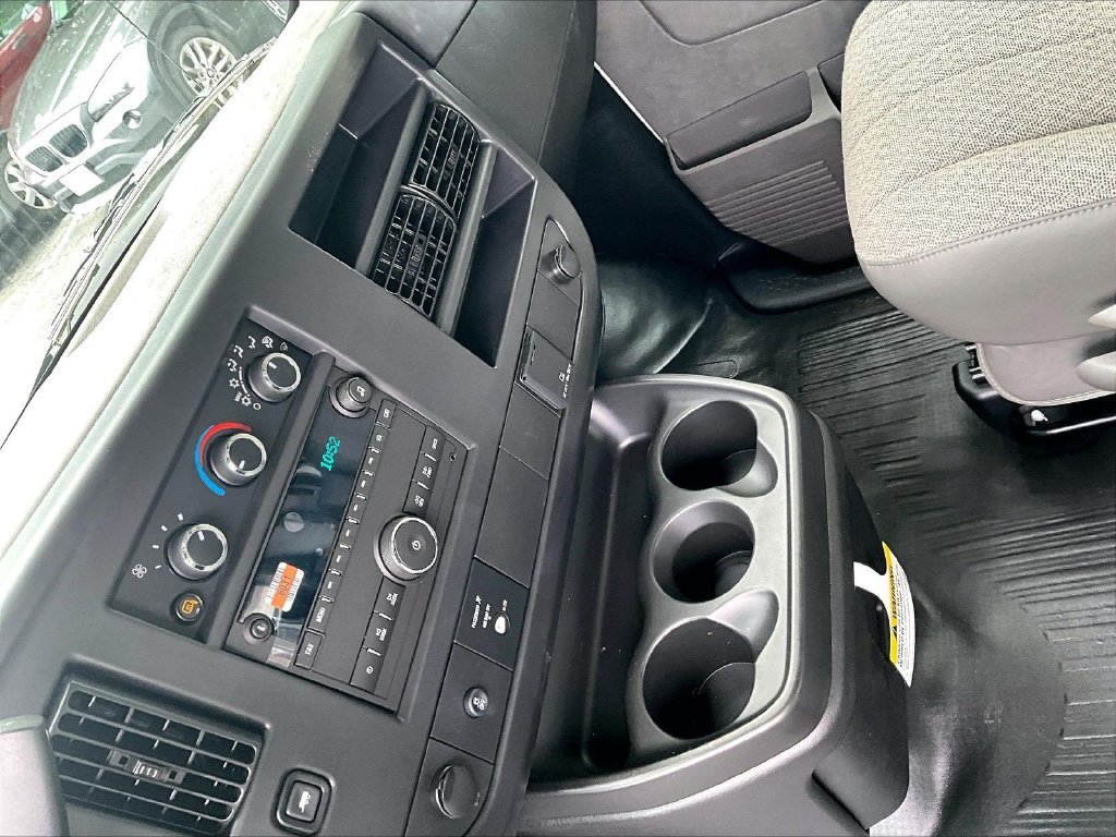 2026 Chevrolet Express Cargo Work Van - Photo 14