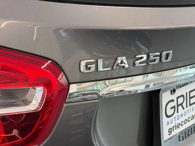 Used 2018 Gray Mercedes-Benz GLA 250 image 14