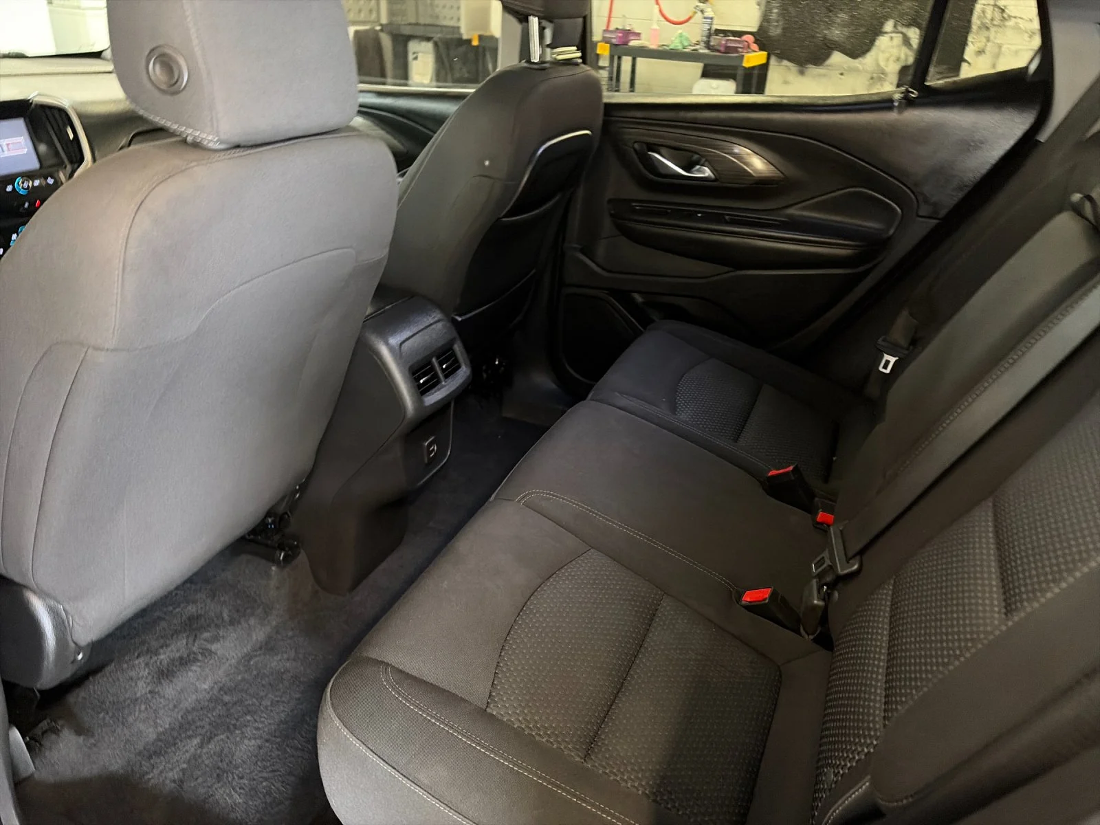 Used 2023 Ebony Twilight Metallic GMC SLE image 14