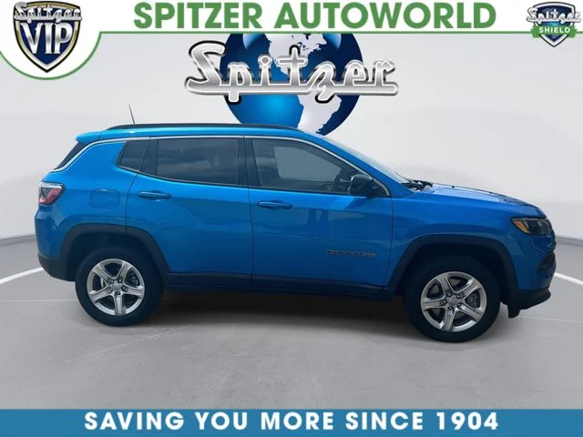 Certified Used 2023 Blue Jeep Latitude image 10