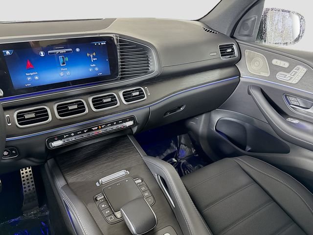 Used 2026  Mercedes-Benz GLS 450 image 25