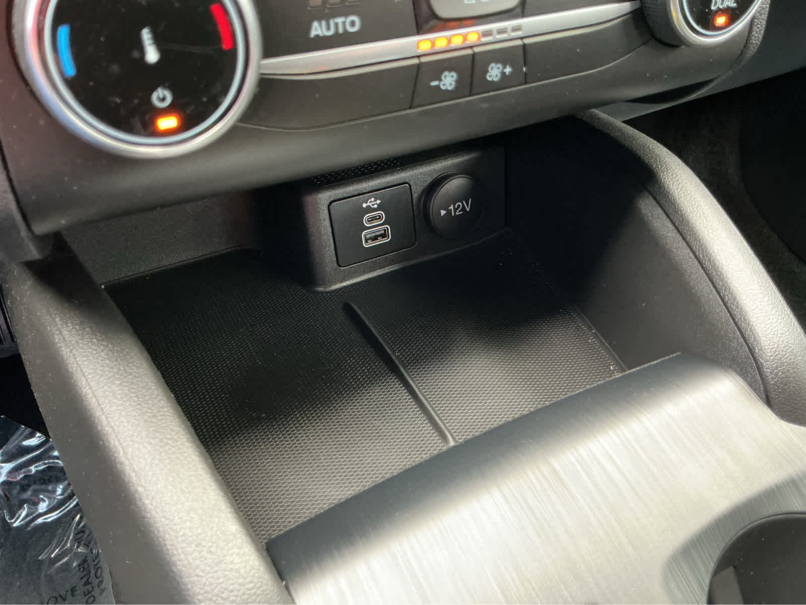 Used 2024 Vapor Blue Metallic Ford Active image 25