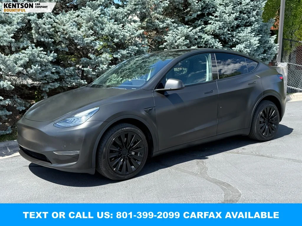 2023 Tesla Model Y Long Range Dual Motor All-Wheel Drive's photo