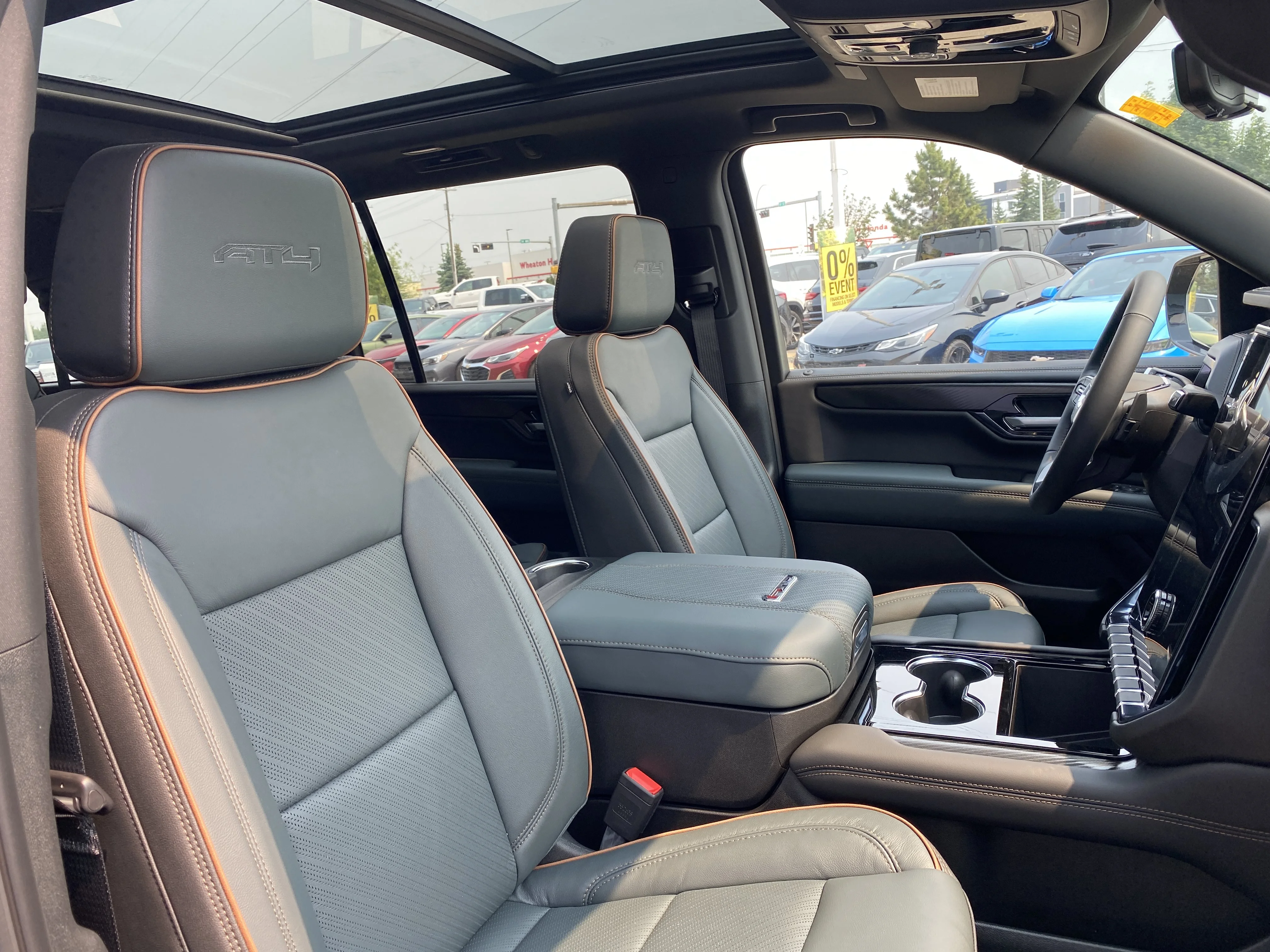 New 2026 ONYX BLACK GMC AT4 image 31