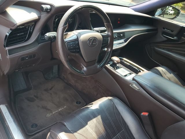 Used 2018 White Lexus LS 500 image 18