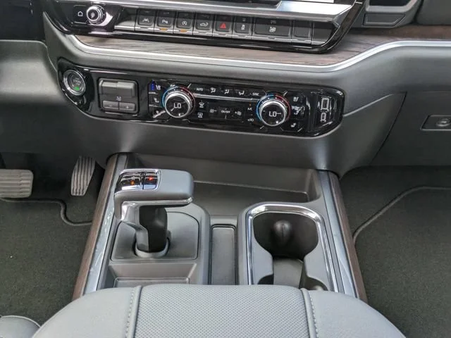 2026 GMC Sierra 1500 SLT - Photo 20