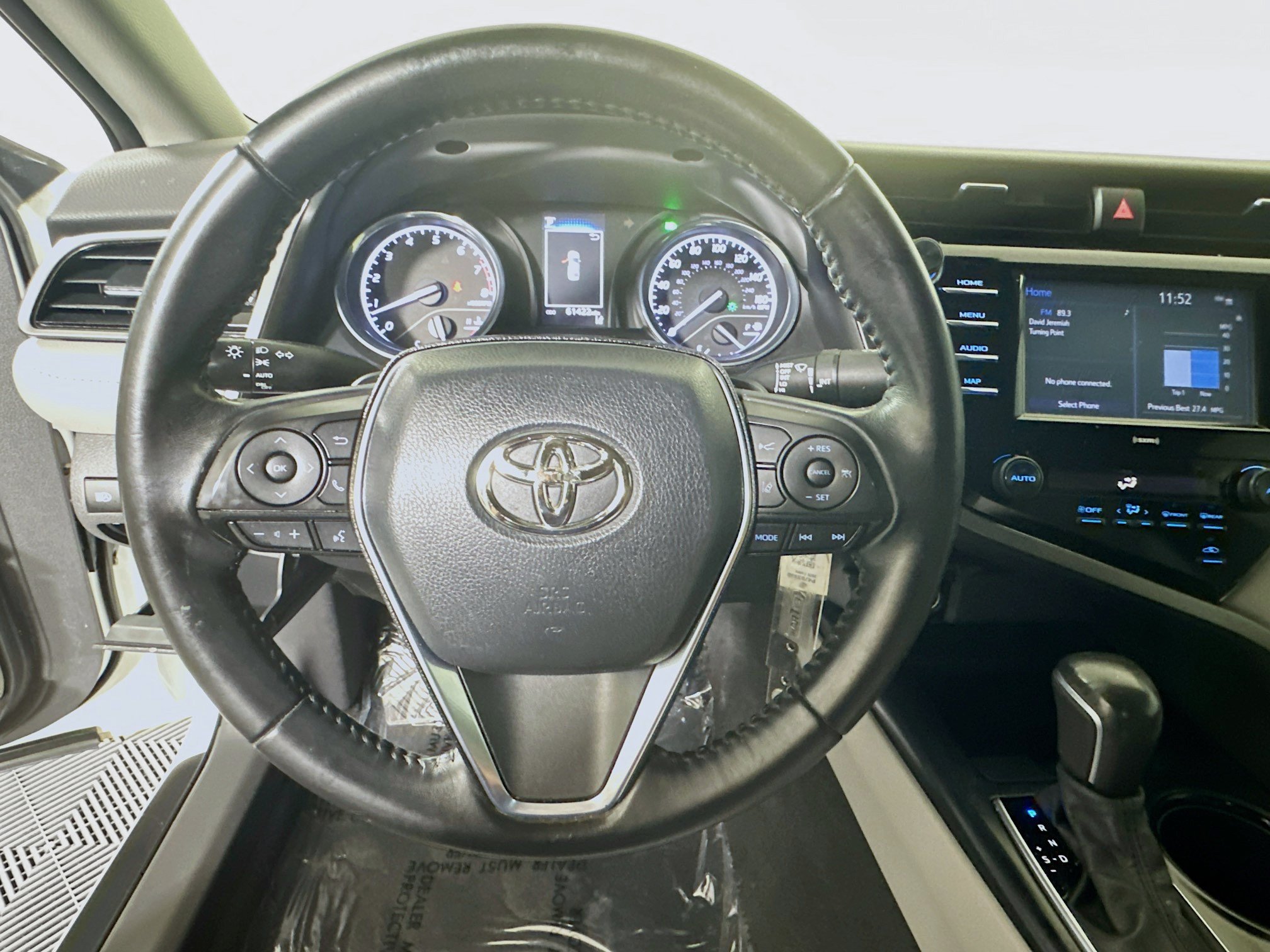 Used 2020 Super White Toyota SE image 15
