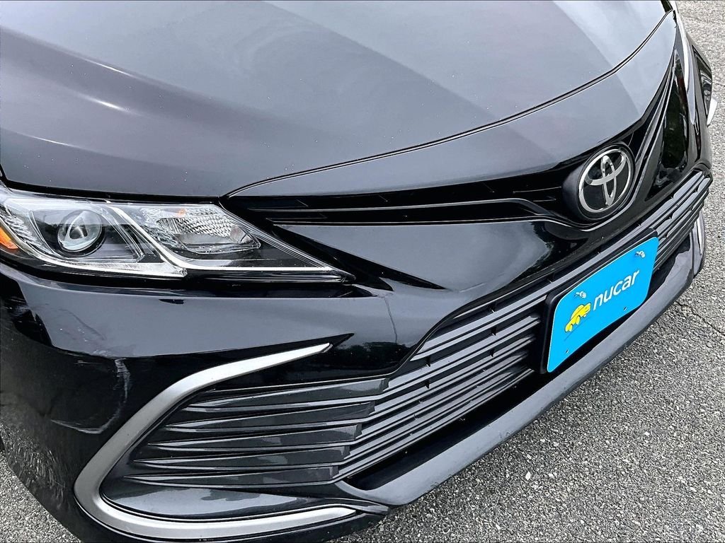 Used 2022 Black Toyota LE image 31