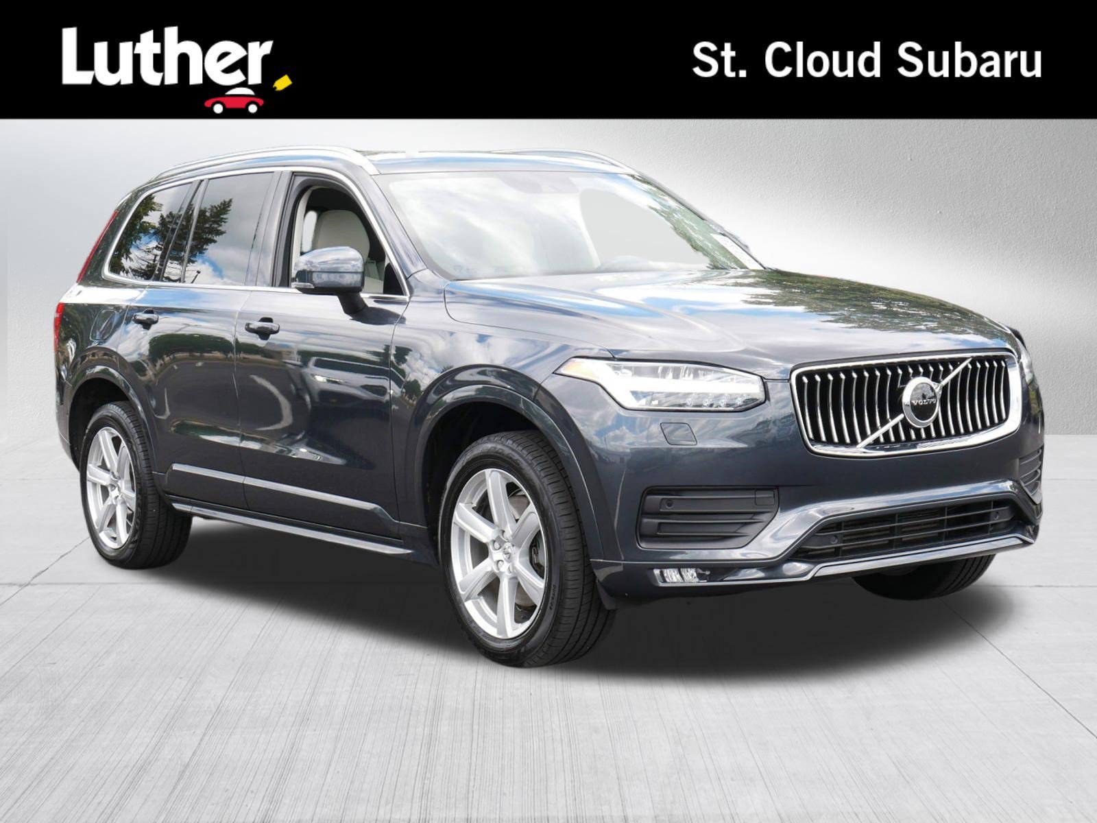 2021 Volvo XC90 T6 Momentum AWD's photo