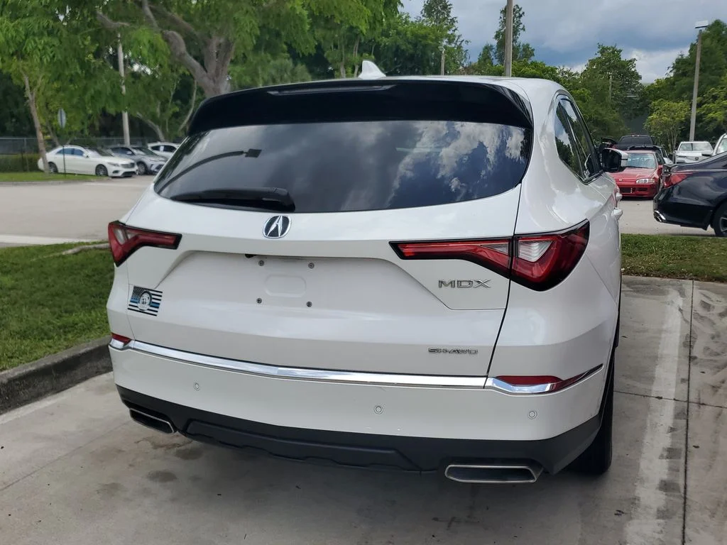 Used 2024 Silver Acura Technology image 8