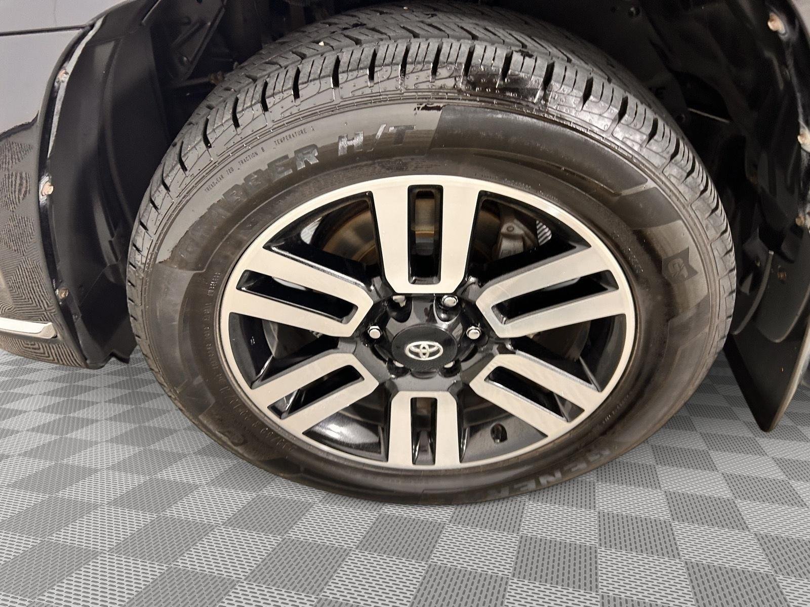 Used 2018 Midnight Black Metallic Toyota Limited image 22