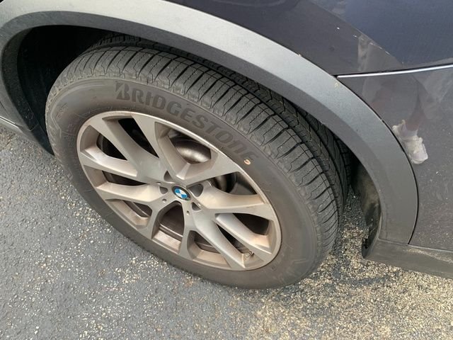 Used 2022 Gray BMW xDrive40i image 5