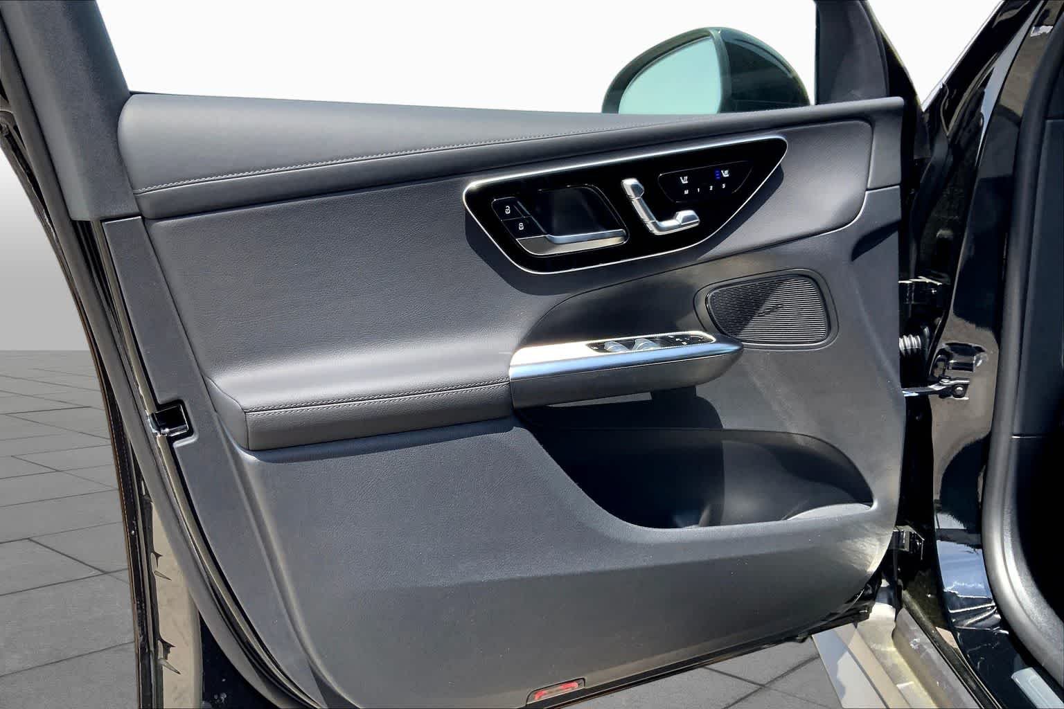2025 Mercedes-Benz GLC Base - Photo 14