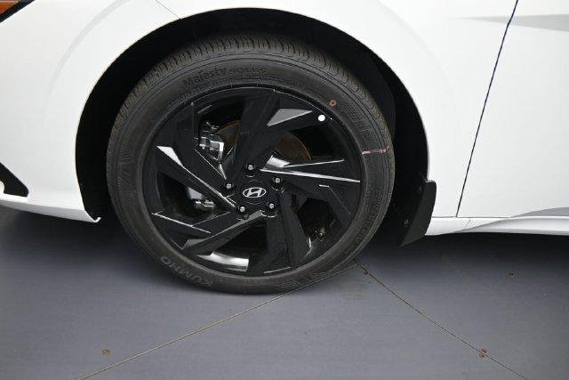 New 2026 White Hyundai SEL Sport image 21