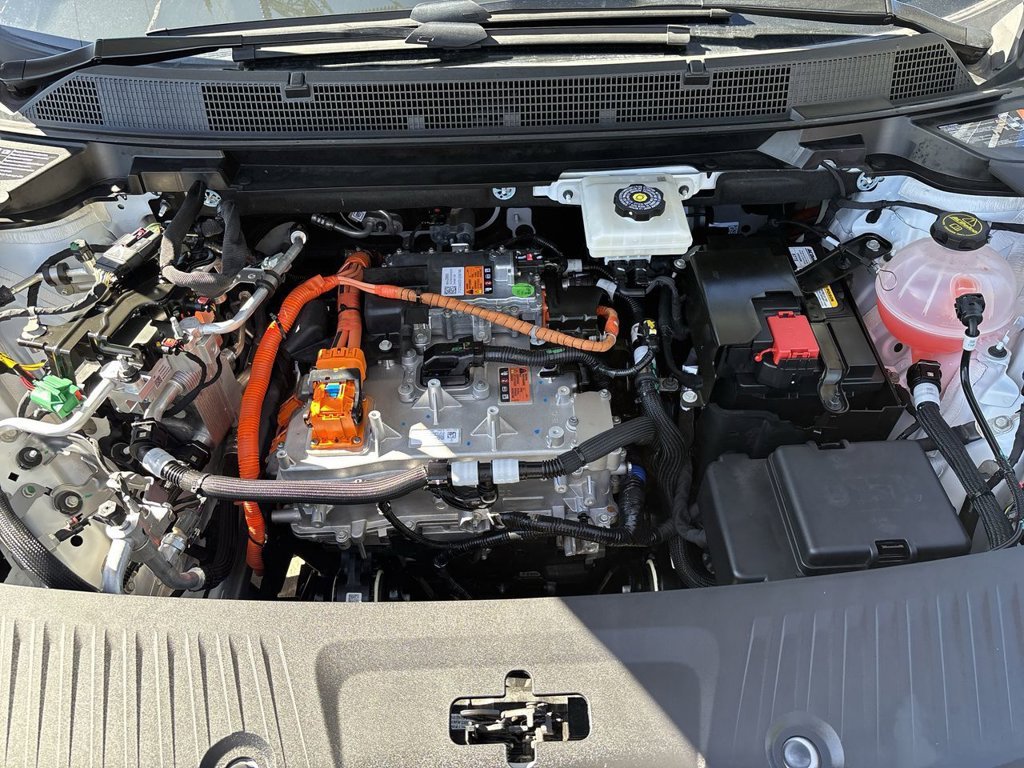 2024 Chevrolet Equinox EV RS - Photo 33