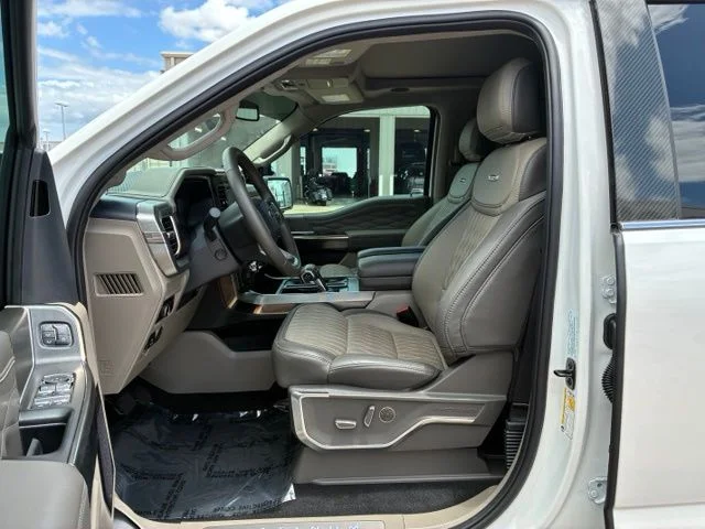 Used 2025 White Metallic Ford Platinum image 8