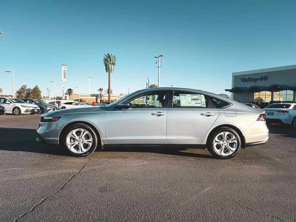New 2026 Solar Silver Metallic Honda LX image 4