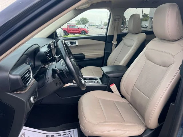 Used 2020 Blue Ford Limited image 36