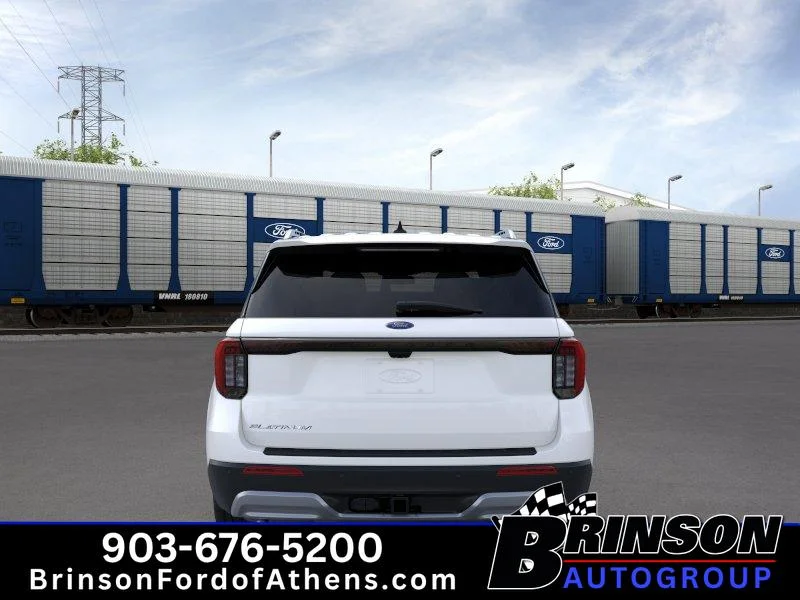 New 2026 Star White Metallic Tri-Coat Ford Platinum™ image 5