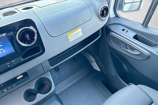 New 2026 Arctic White Mercedes-Benz  image 47