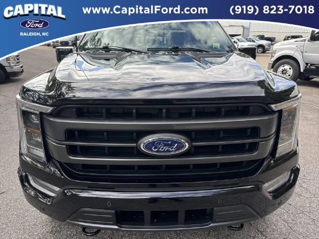 Used 2023 Black Ford Lariat image 10