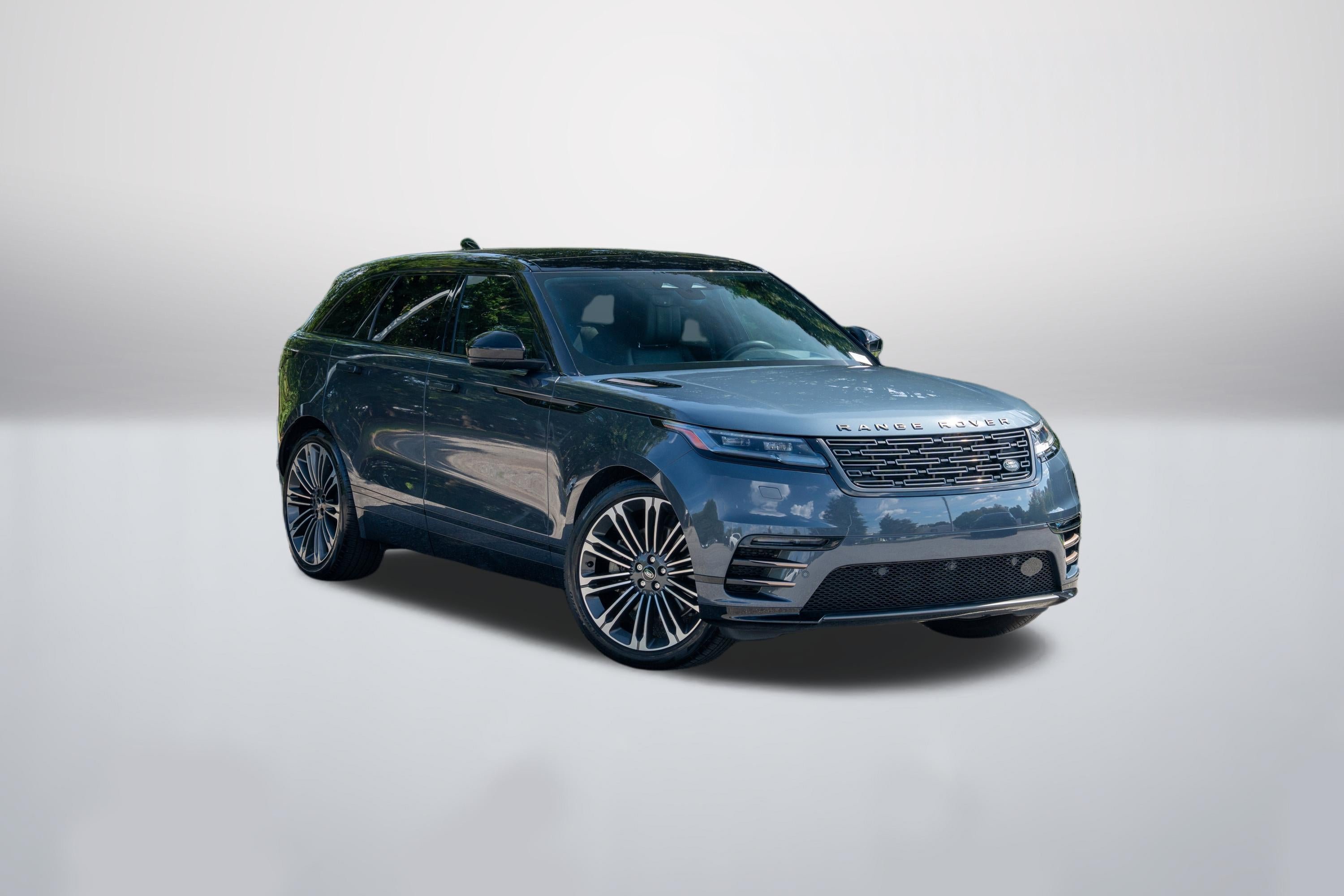 Used 2024 Varesine Blue Metallic Land Rover Dynamic HSE image 1
