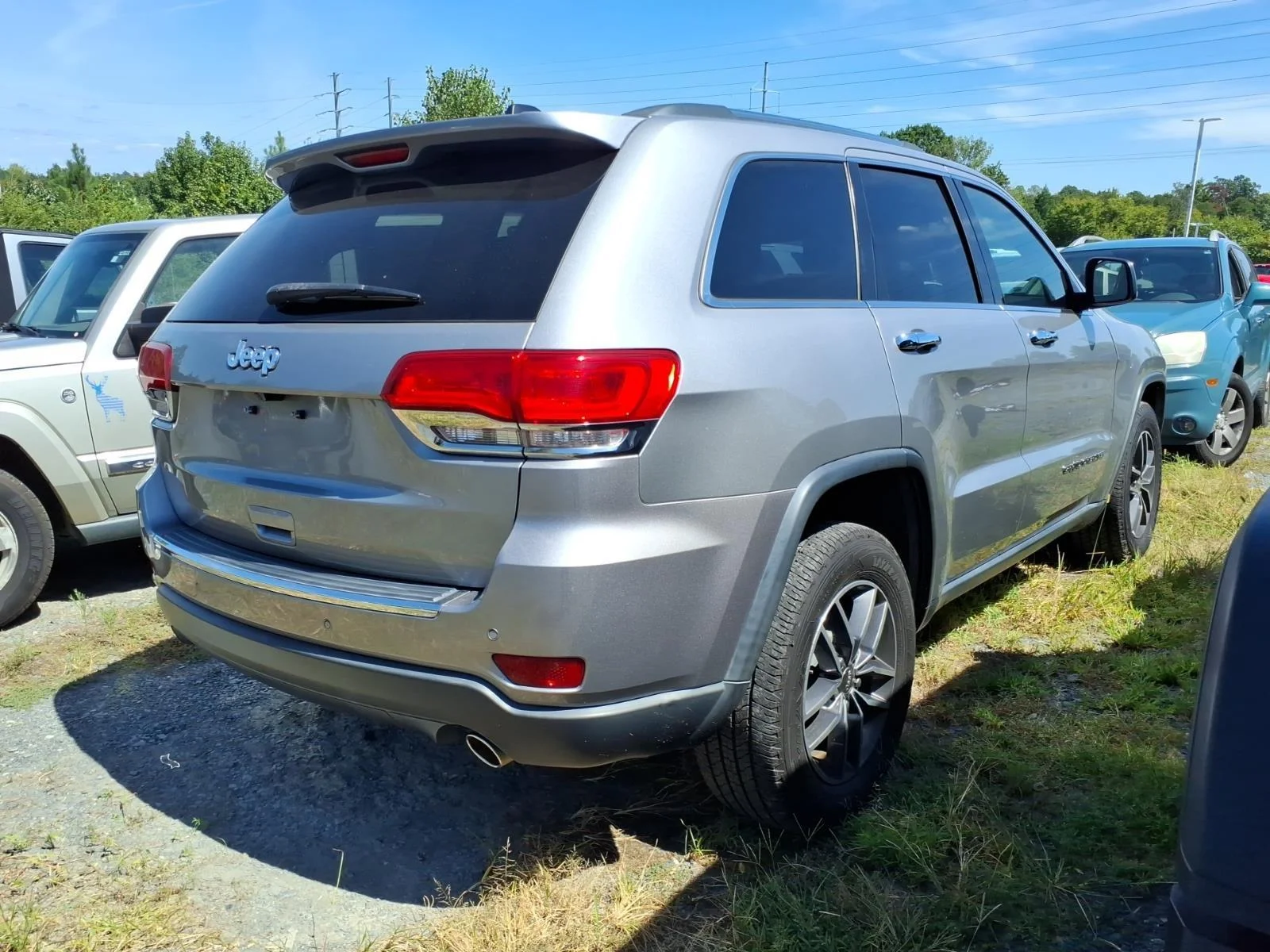 Used 2018 Billet Silver Metallic Clearcoat Jeep Limited image 8