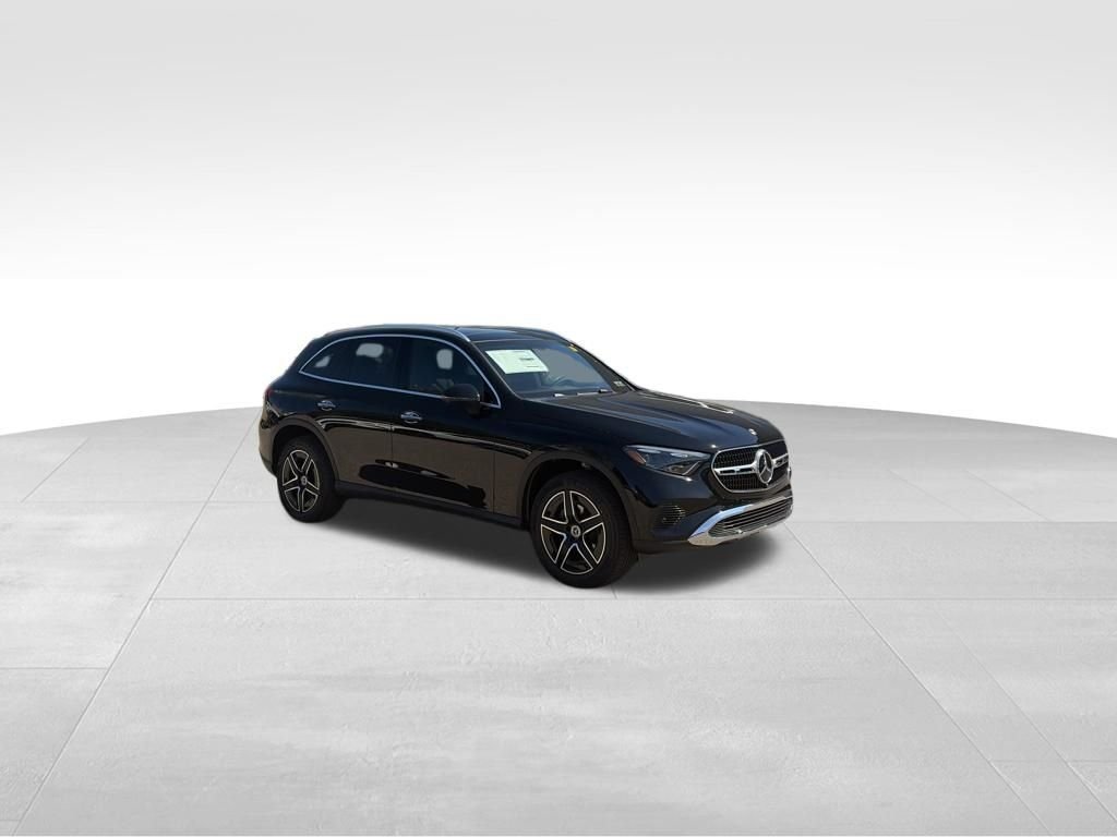 New 2026 Black Mercedes-Benz GLC 300 image 7