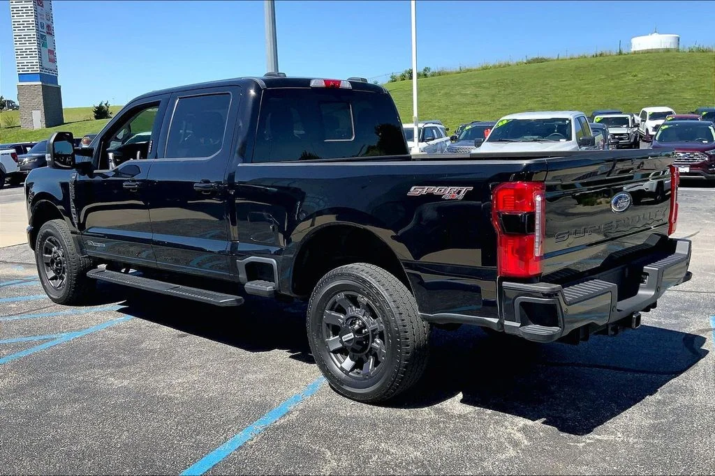 Used 2024 Black Ford XLT image 2