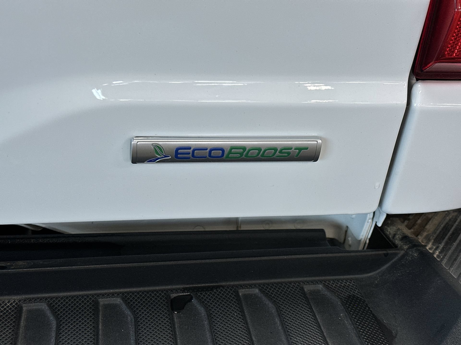 Used 2023 Oxford White Ford XL image 22