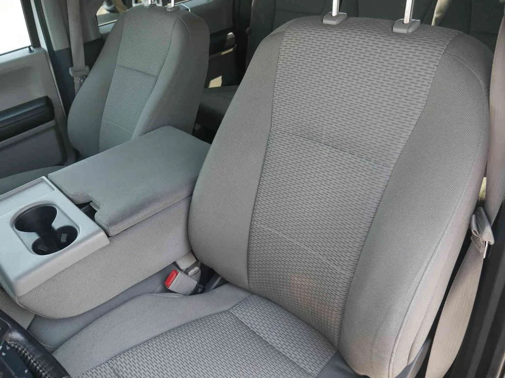 Used 2019 White Ford XLT image 29