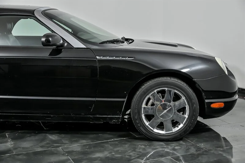2002 Ford Thunderbird Deluxe - Photo 12