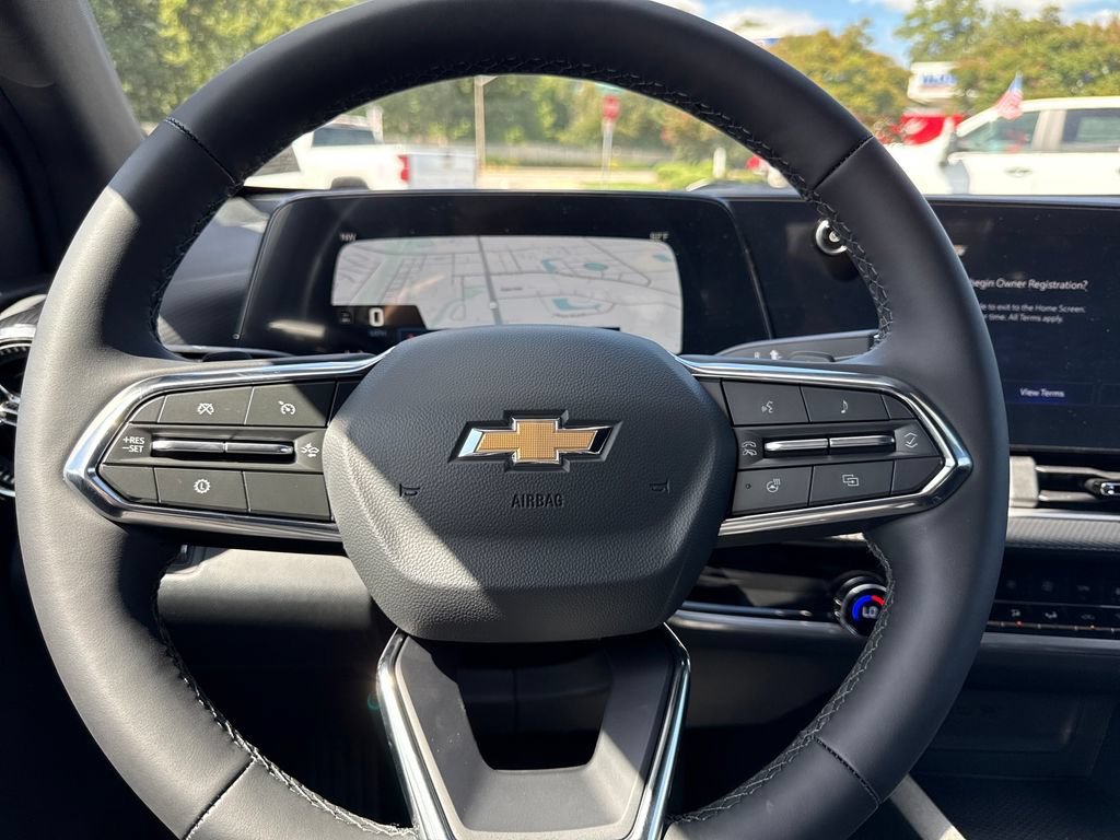 2027 Chevrolet Equinox LT - Photo 14