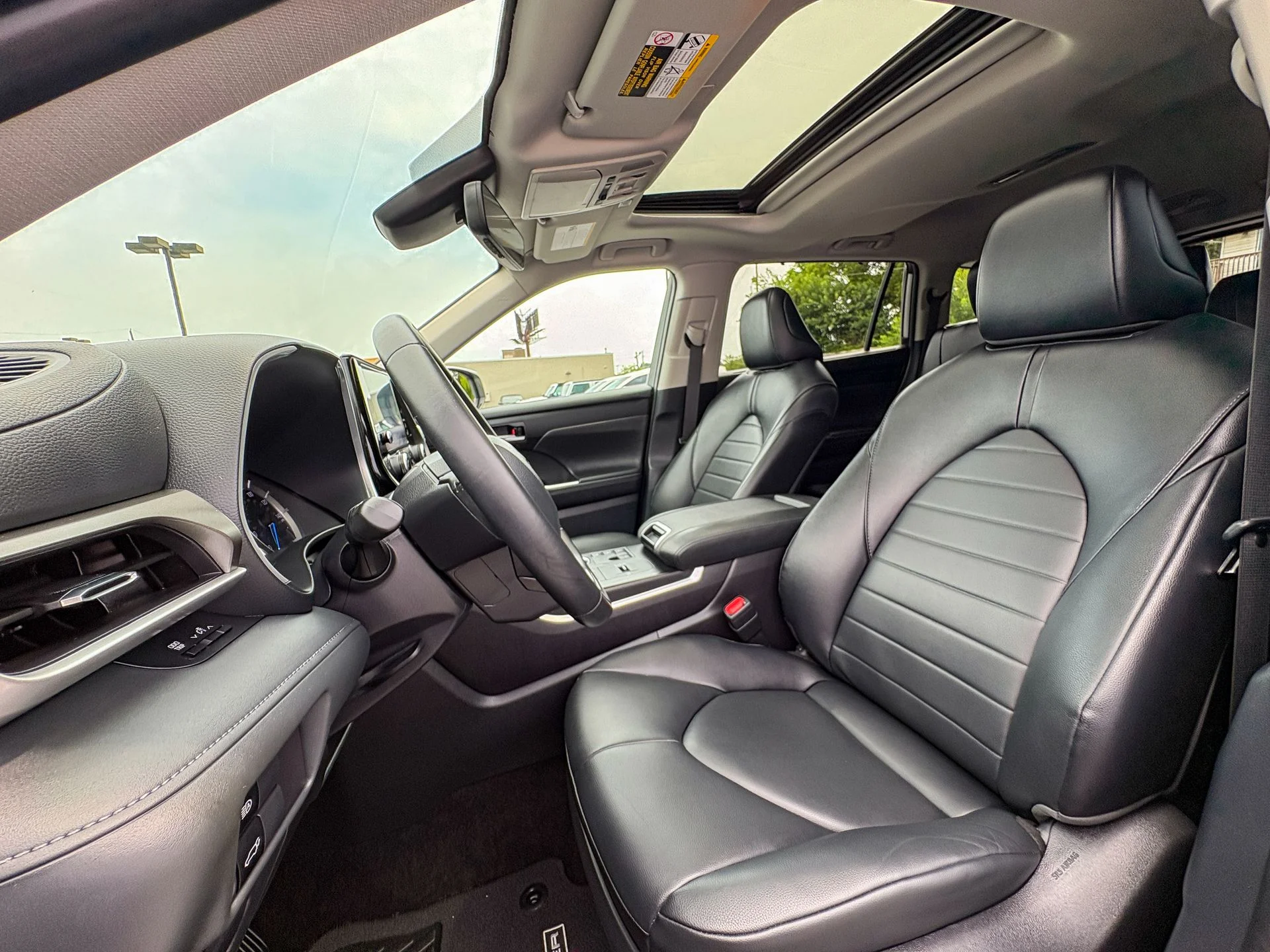Used 2024 Silver Toyota XLE image 23