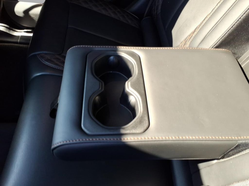 2022 Jeep Grand Cherokee Summit Reserve - Photo 11