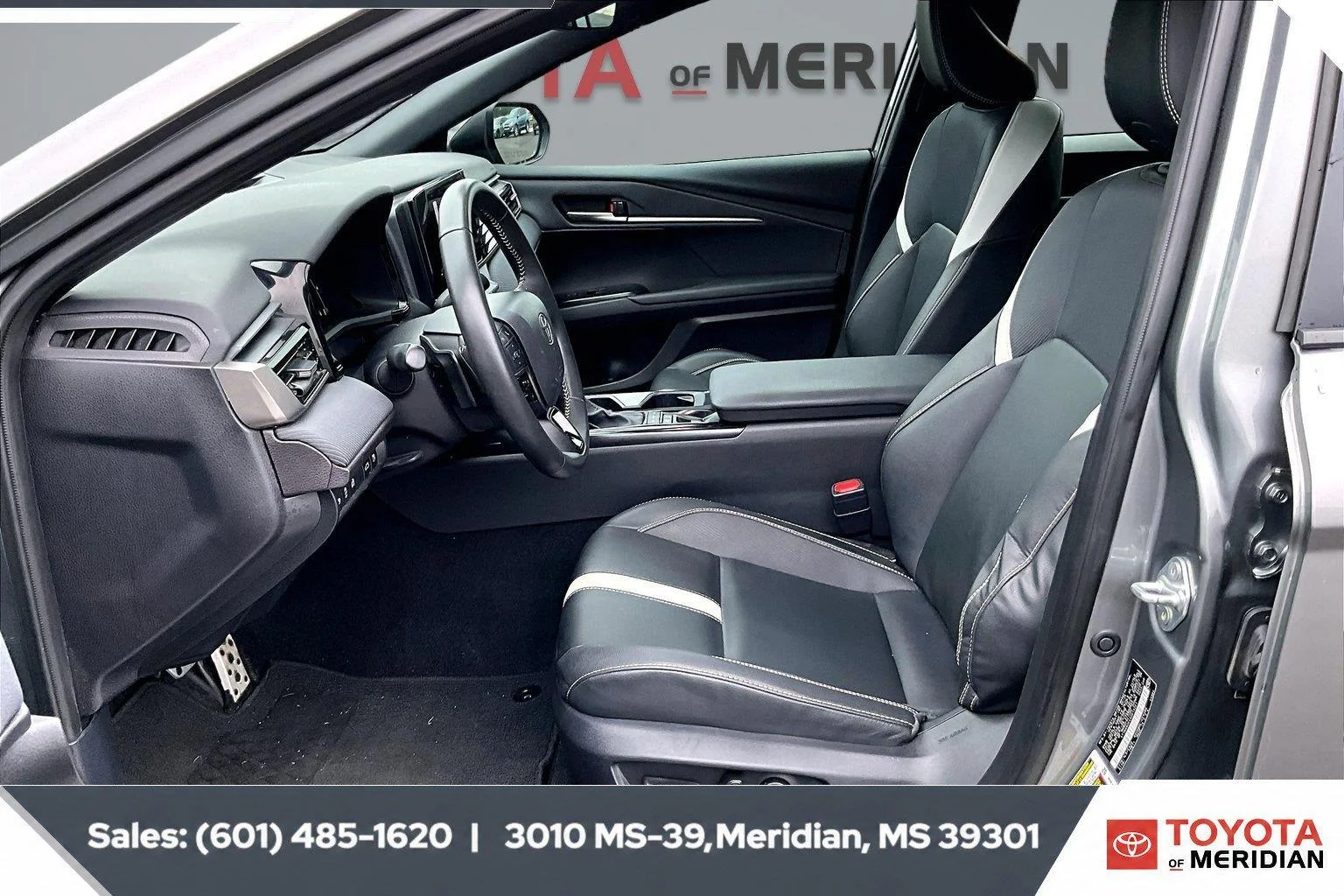 Used 2025 Heavy Metal Toyota SE image 18