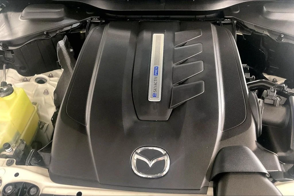 Used 2024 White Mazda Preferred image 34