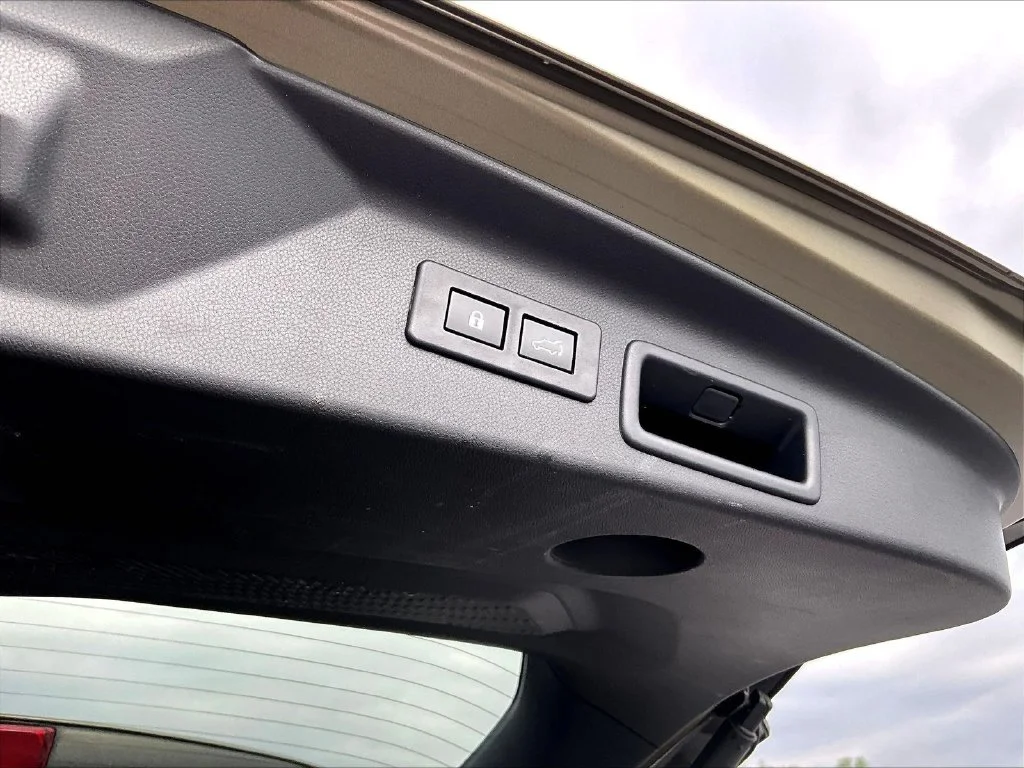 Used 2025 Brown Subaru Touring image 20
